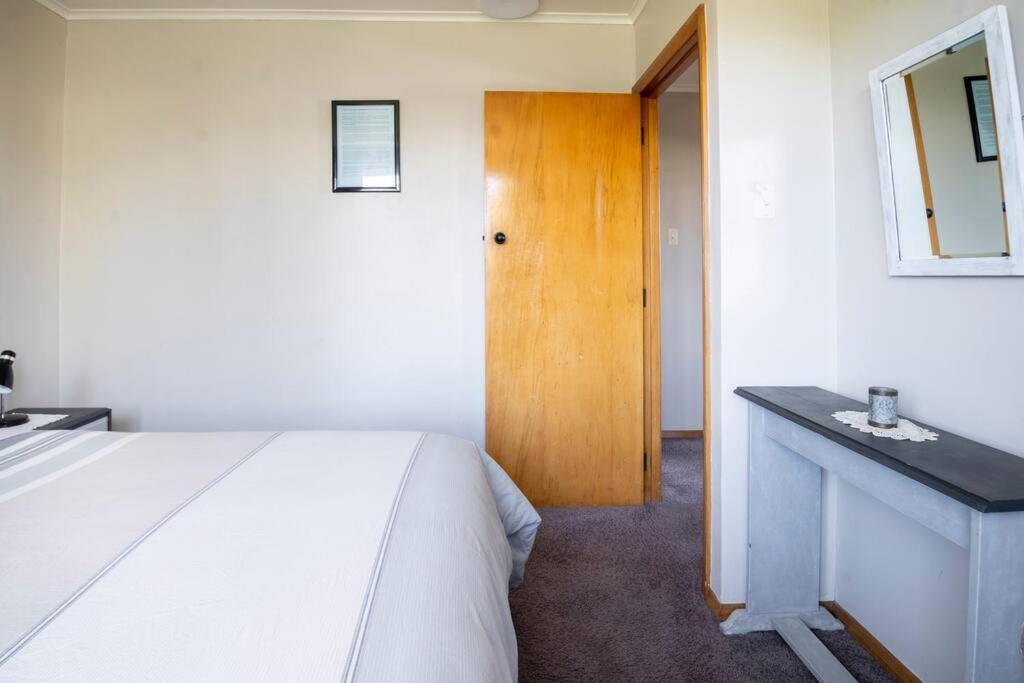 Turangi Home Family Size タウポ エクステリア 写真